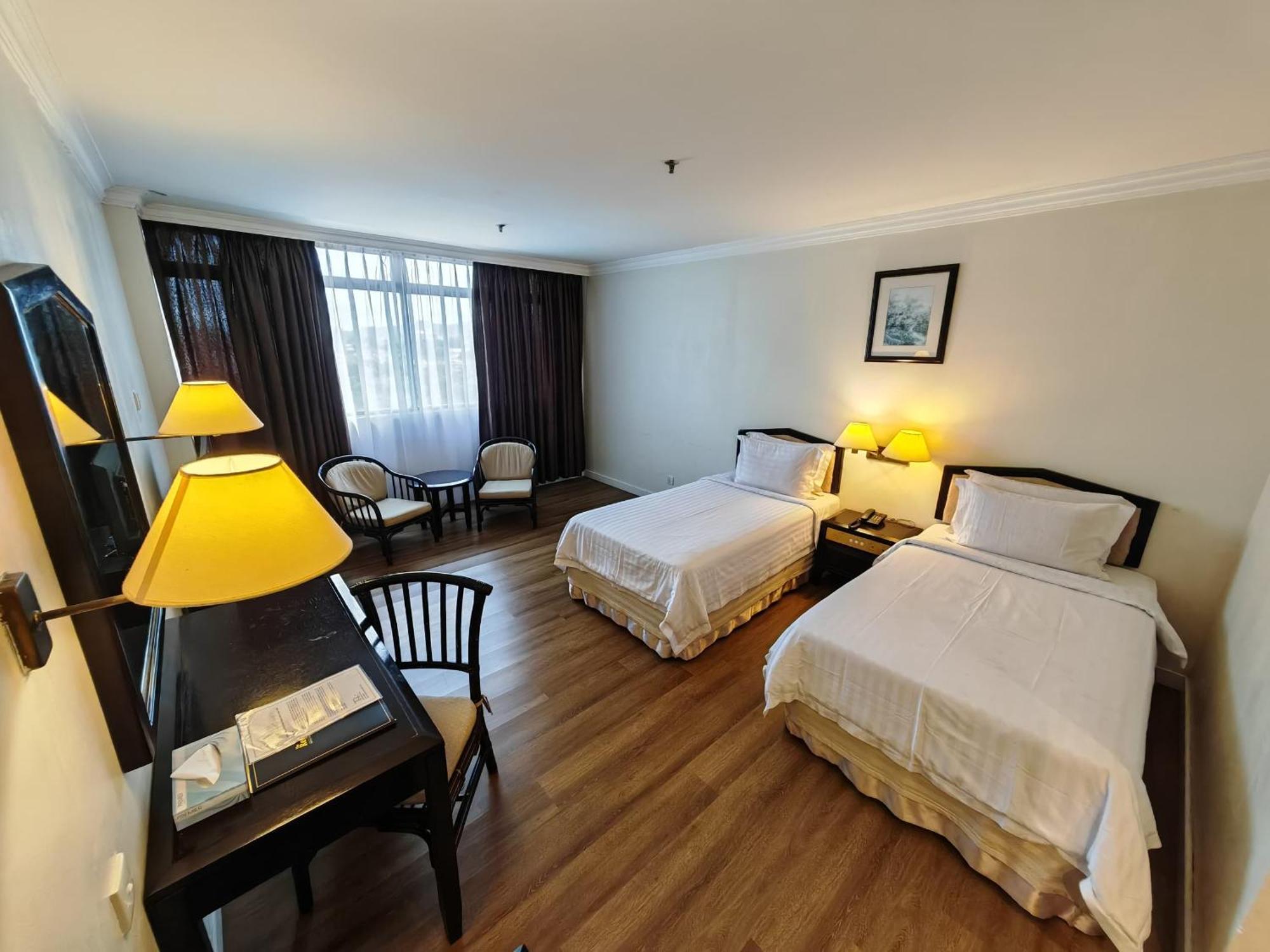 The Putra Regency Hotel Kangar Dış mekan fotoğraf