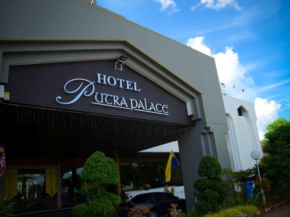The Putra Regency Hotel Kangar Dış mekan fotoğraf